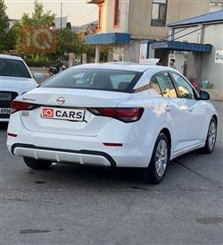 نيسان سنترا